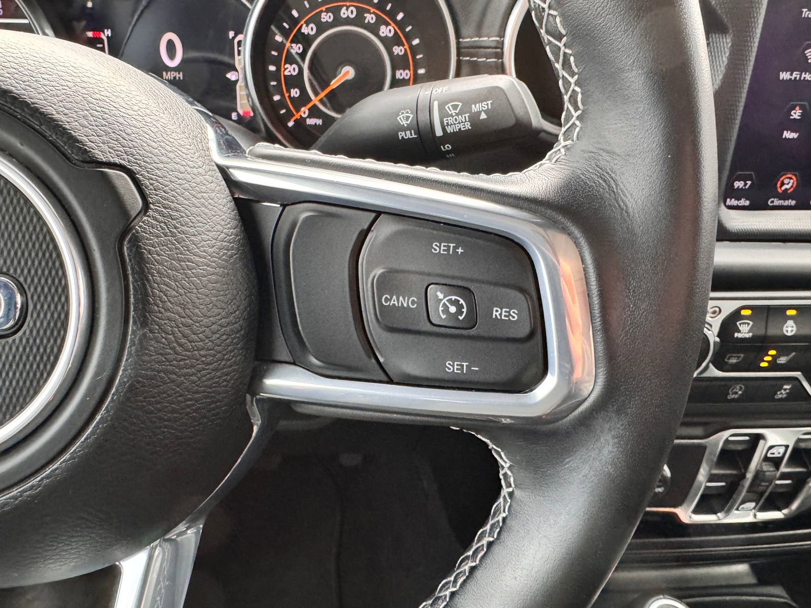 Used 2021 Jeep Gladiator Overland w/ Popular Equipment Package image 16