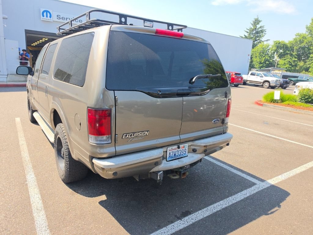 Used 2005 Ford Excursion Limited AWD/4WD image 4