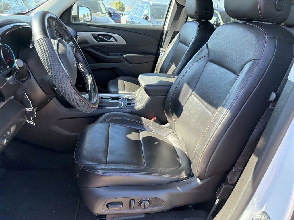 Used 2021 Chevrolet Traverse RS image 8