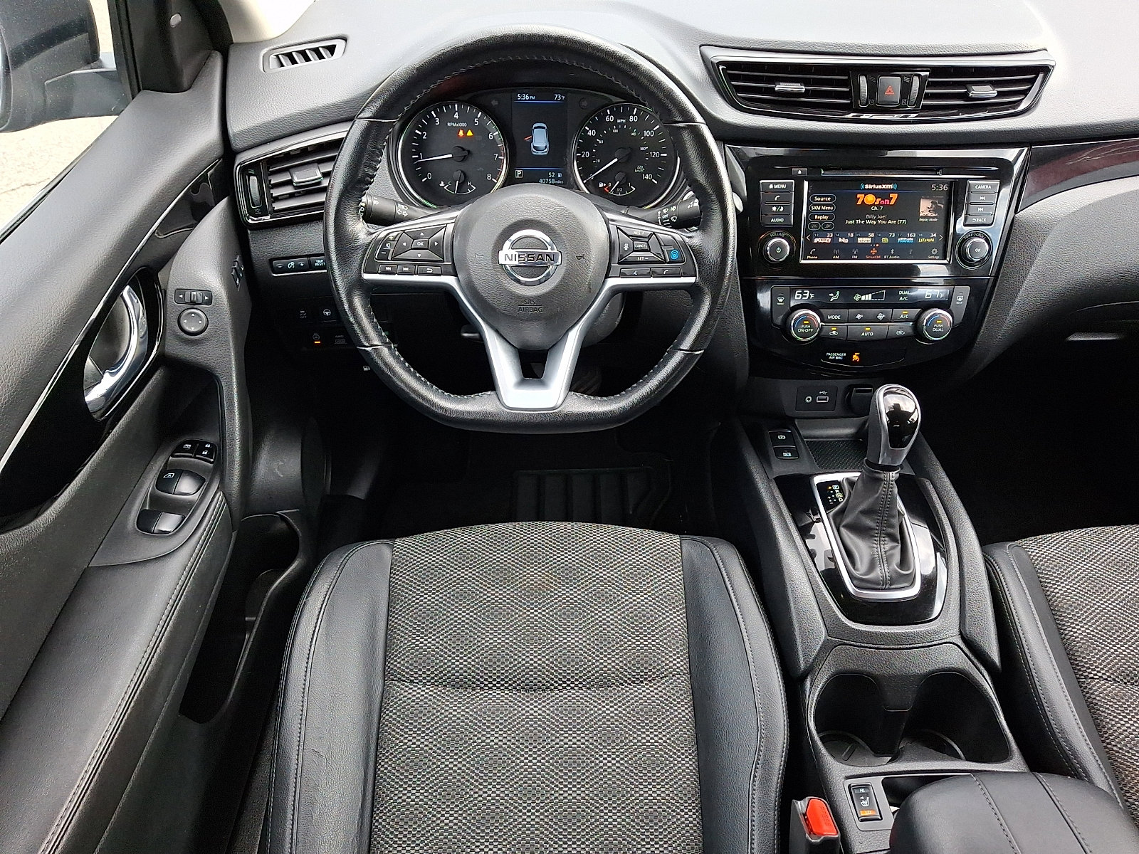 Certified 2022 Nissan Rogue Sport SV w/ Technology Package AWD/4WD image 11