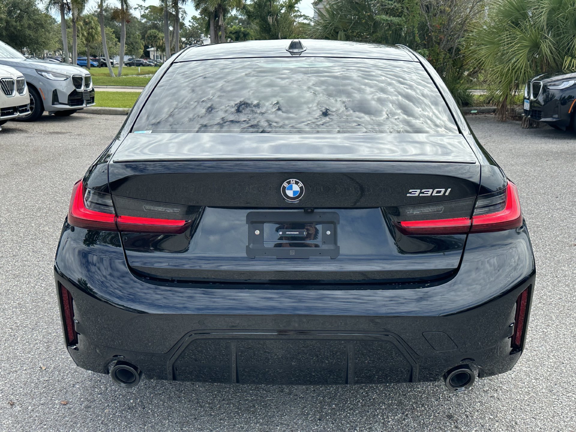 New 2026 BMW 330i Sedan w/ M Sport Package RWD image 5