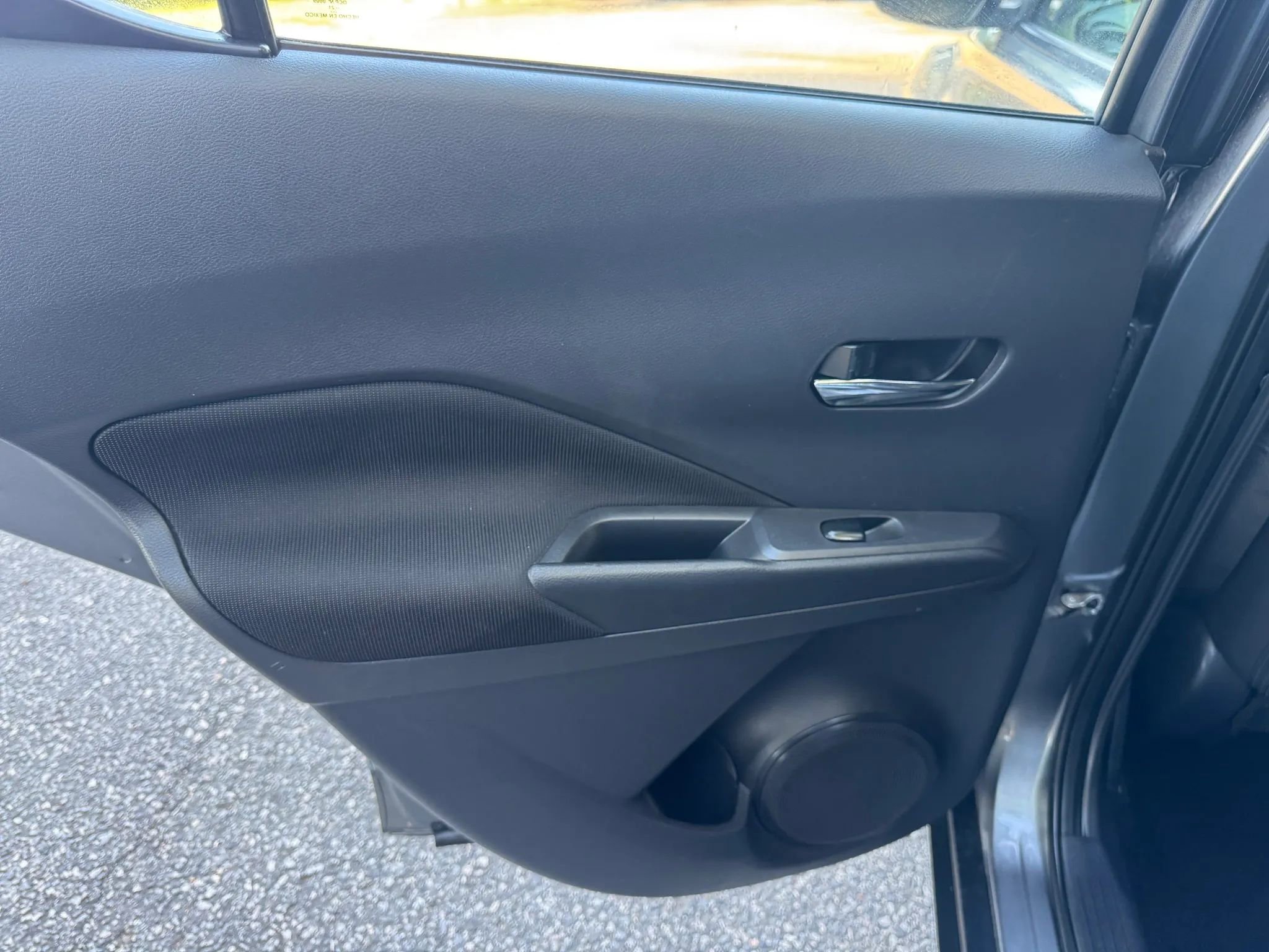Used 2021 Nissan Kicks SV FWD image 11
