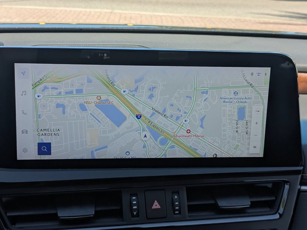 Used 2025 Lexus ES 350 w/ Premium Package FWD image 11