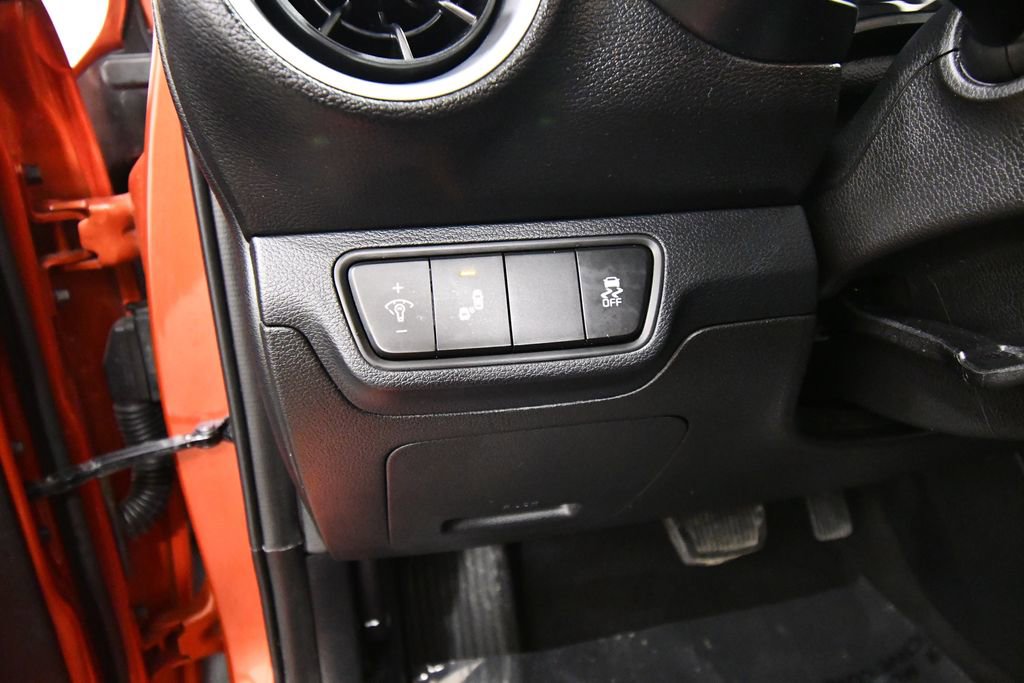 Certified 2023 Kia Forte LXS w/ LXS Technology Package image 18