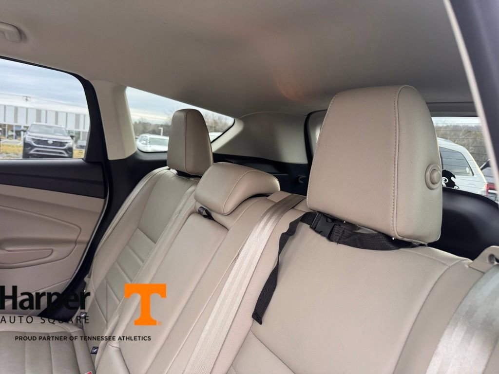 Used 2015 Ford Escape SE w/ Equipment Group 201A image 9