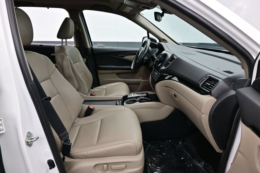 Used 2021 Honda Pilot Touring image 37
