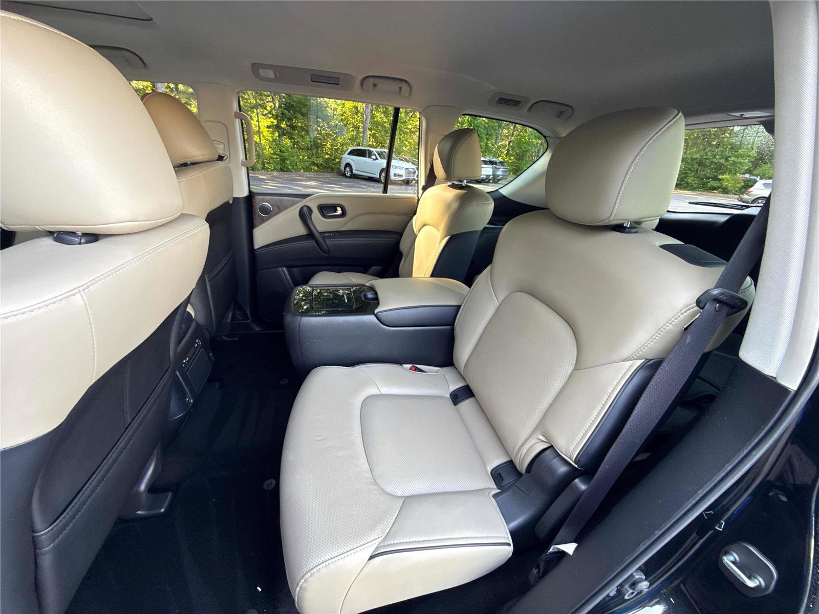 Used 2023 INFINITI QX80 Premium Select w/ Cargo Package AWD/4WD image 12