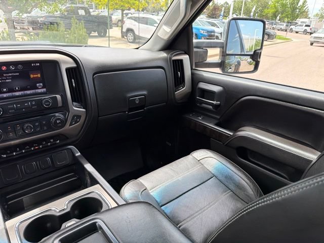Used 2015 GMC Sierra 3500 Denali w/ Duramax Plus Package AWD/4WD image 22
