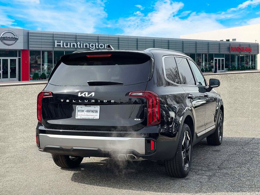 Used 2025 Kia Telluride S image 4