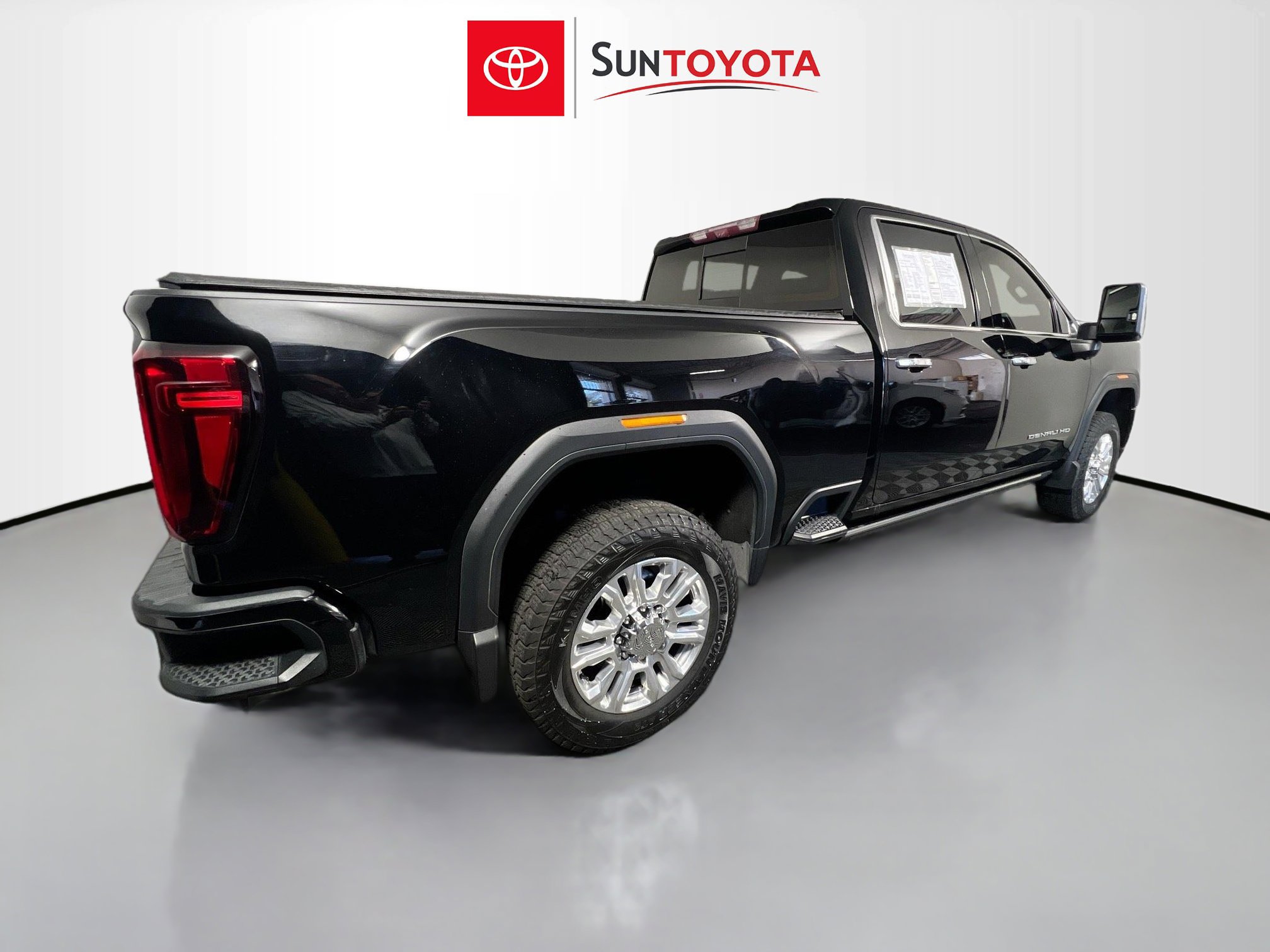 Used 2021 GMC Sierra 2500 Denali w/ Denali Ultimate Package image 4