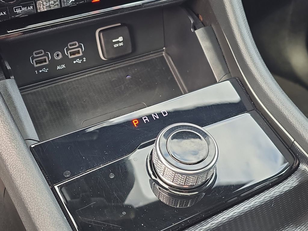 Used 2025 Jeep Grand Cherokee L Altitude image 25