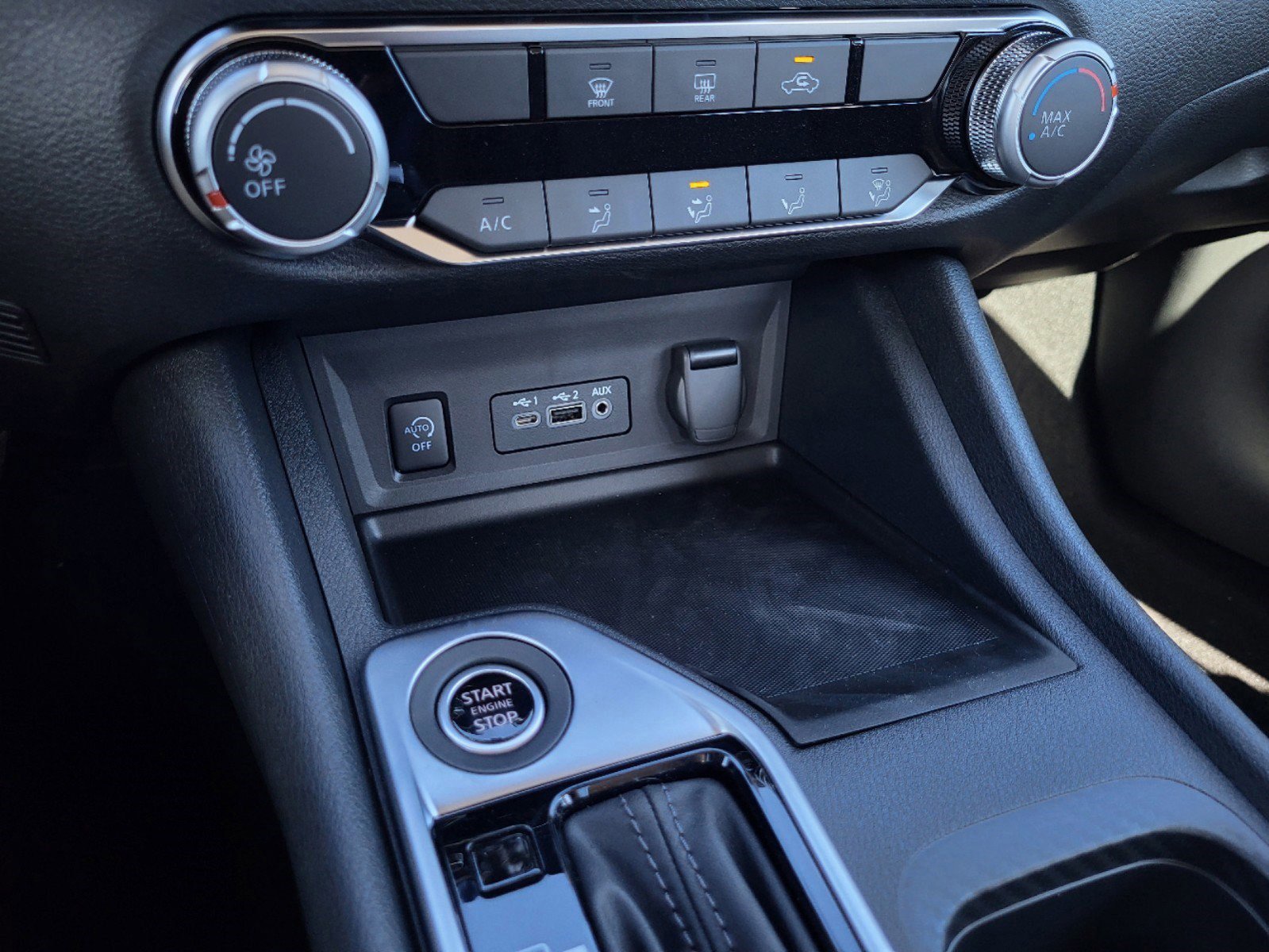 New 2025 Nissan Sentra SV image 18