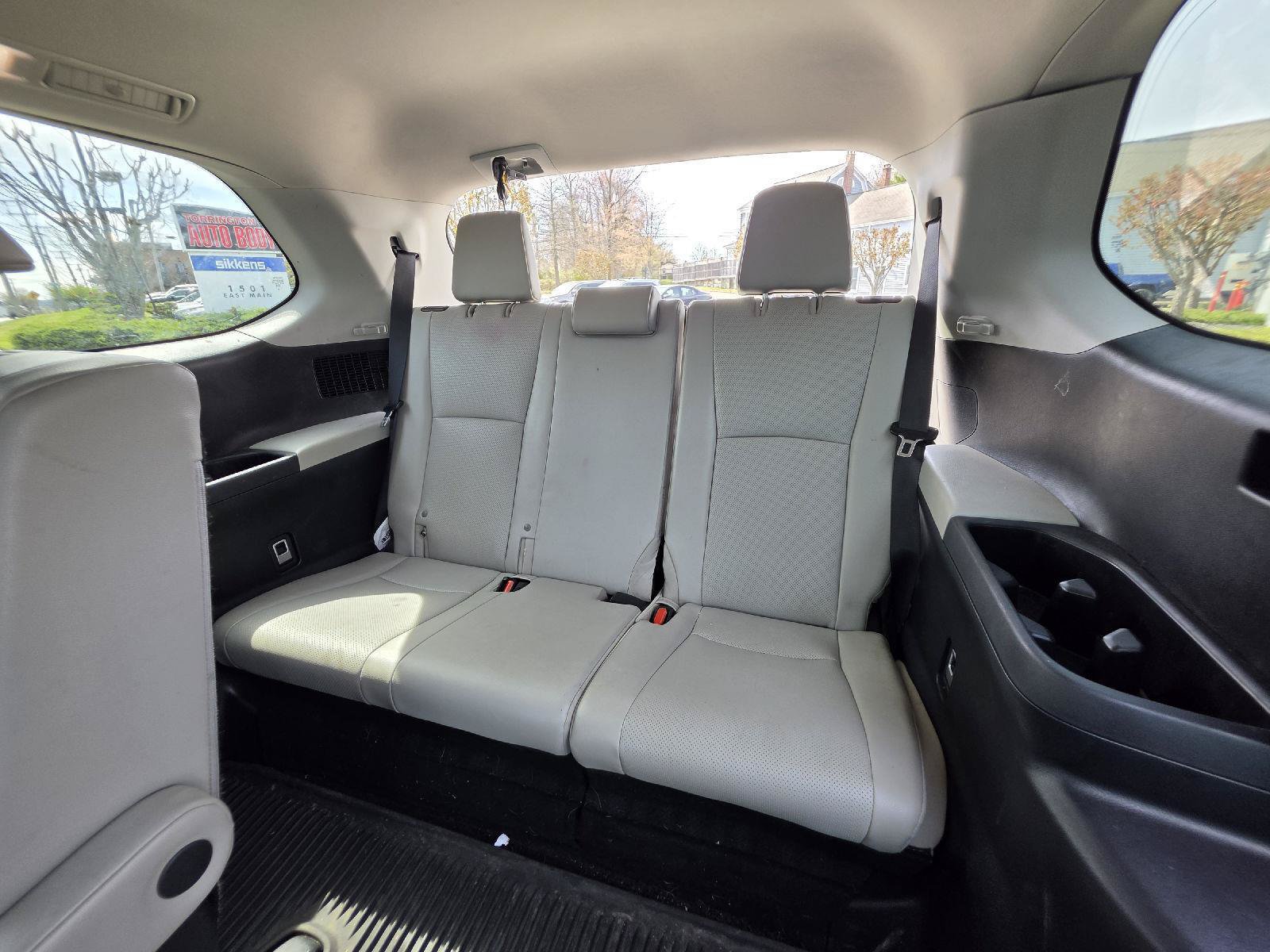 Used 2024 Toyota Grand Highlander AWD image 18