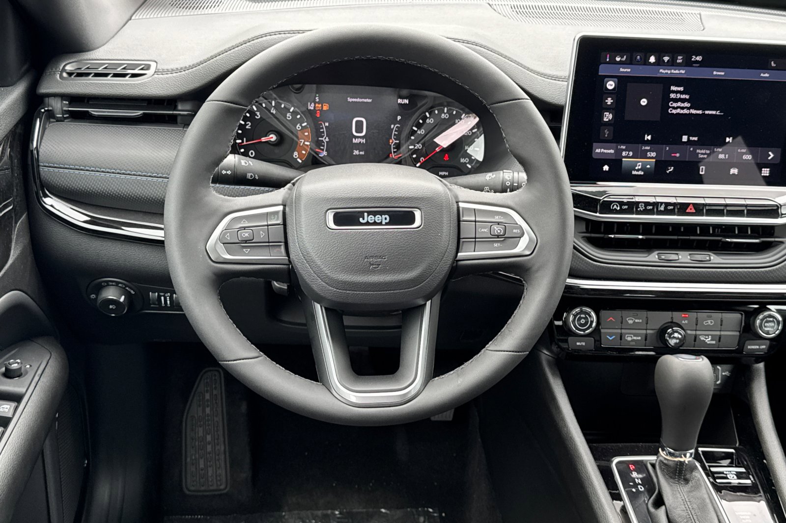 New 2026 Jeep Compass Latitude image 13