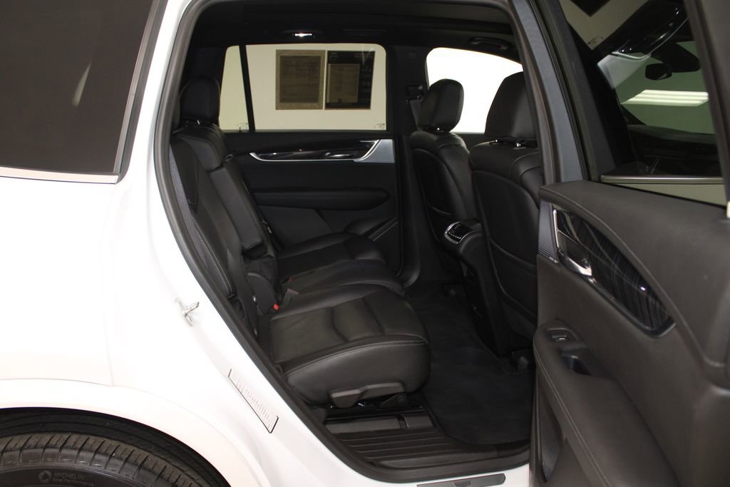 Used 2024 Cadillac XT6 Premium Luxury image 35