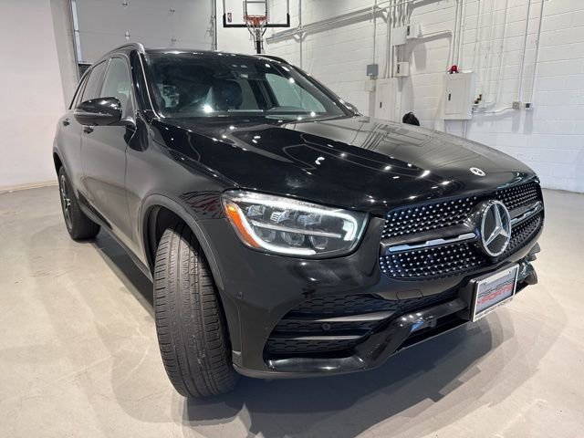 Used 2022 Mercedes-Benz GLC 300 4MATIC w/ AMG Line image 3