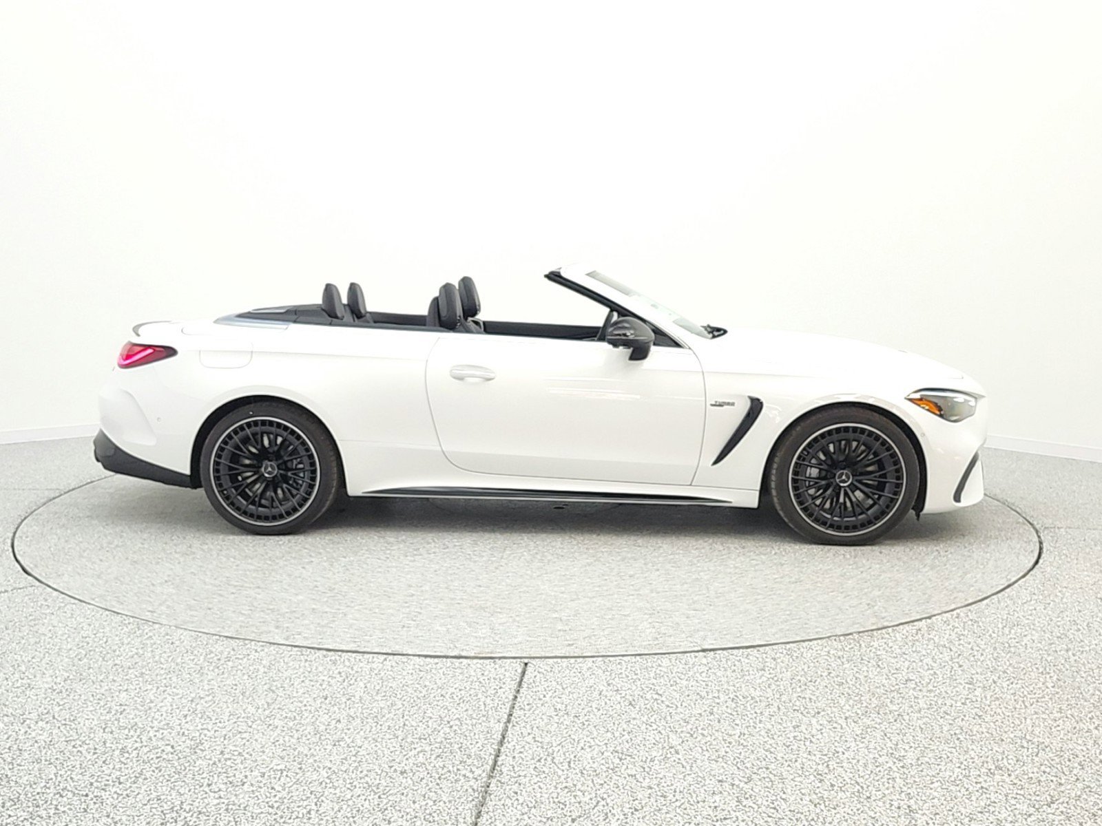 New 2026 Mercedes-Benz CLE 53 AMG 4MATIC Cabriolet image 4