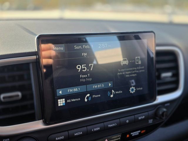 New 2026 Hyundai Venue SEL FWD image 25