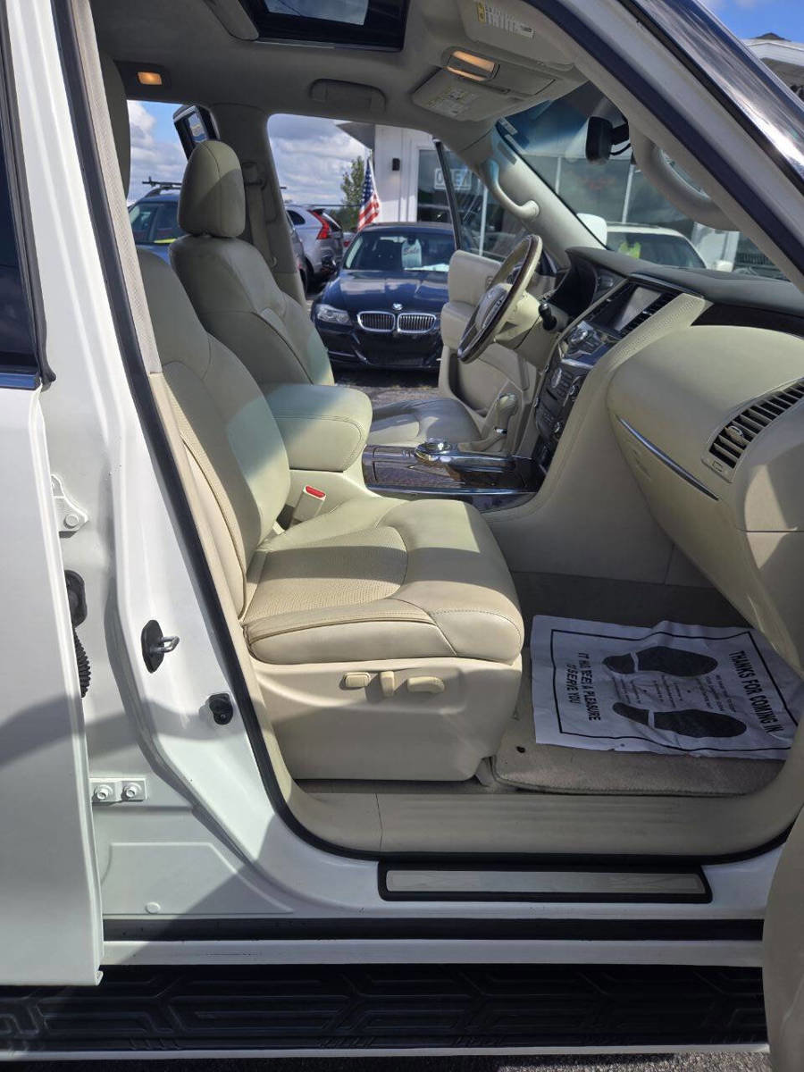 Used 2016 INFINITI QX80 Luxe w/ 22" Wheel Package image 46