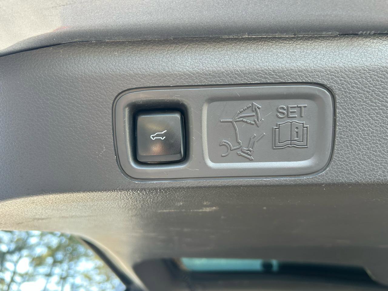 Used 2021 Ford Expedition Max XLT image 21