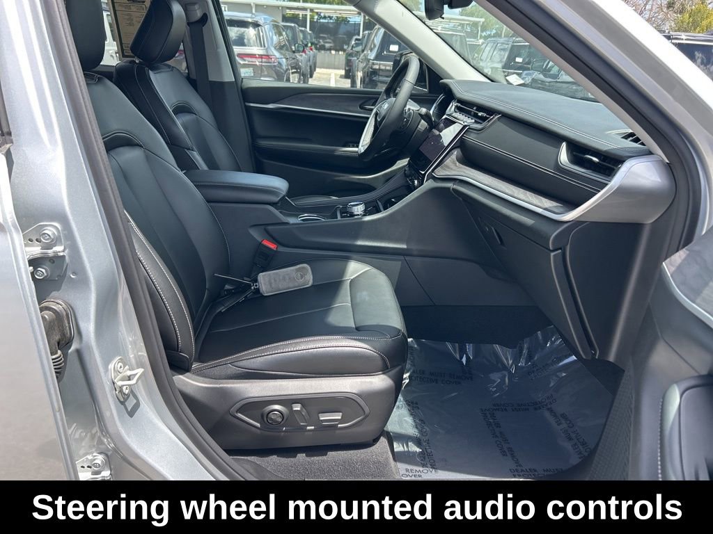 Used 2024 Jeep Grand Cherokee L Limited RWD image 23
