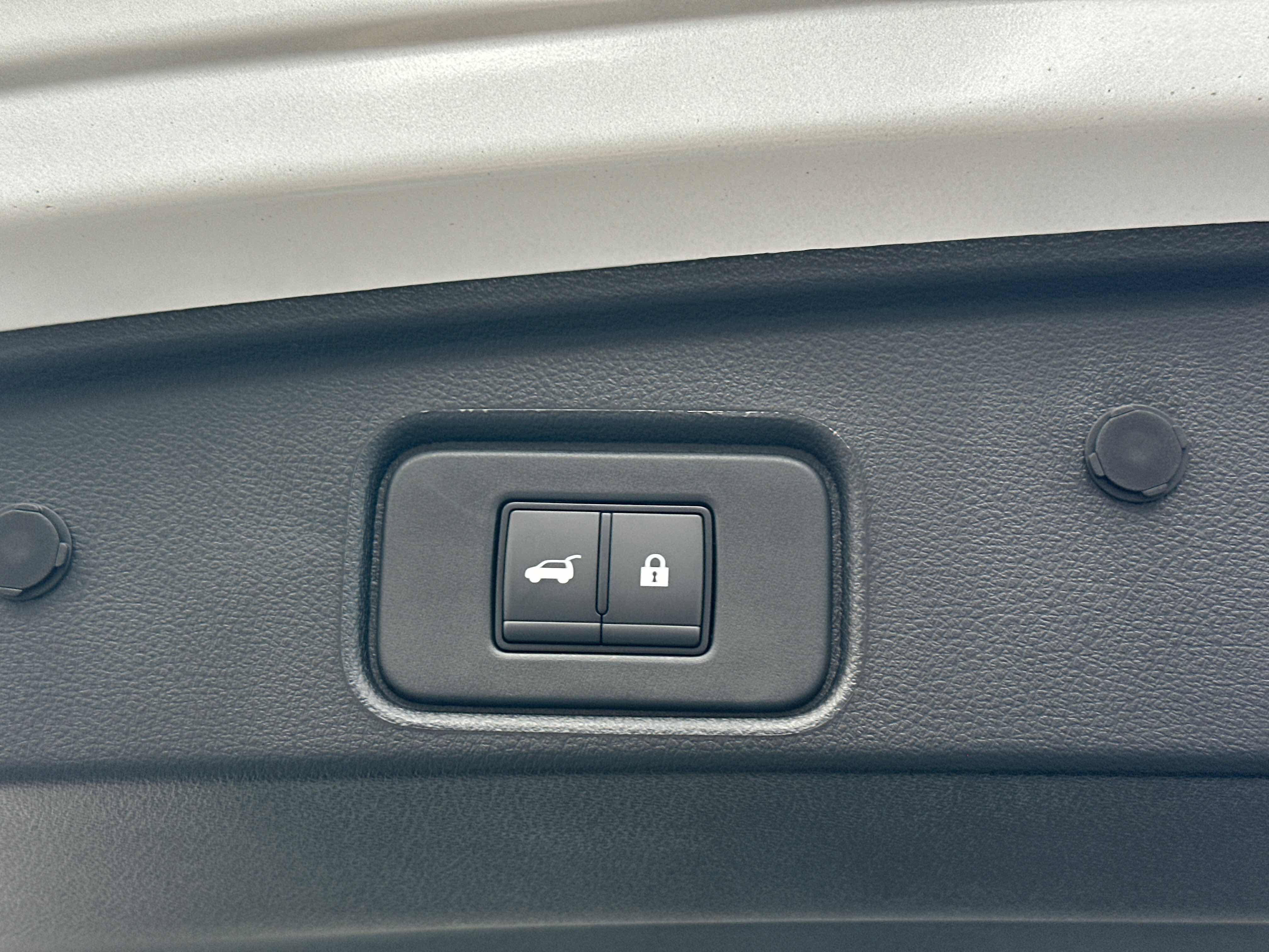 New 2026 Nissan Pathfinder Platinum AWD/4WD image 19