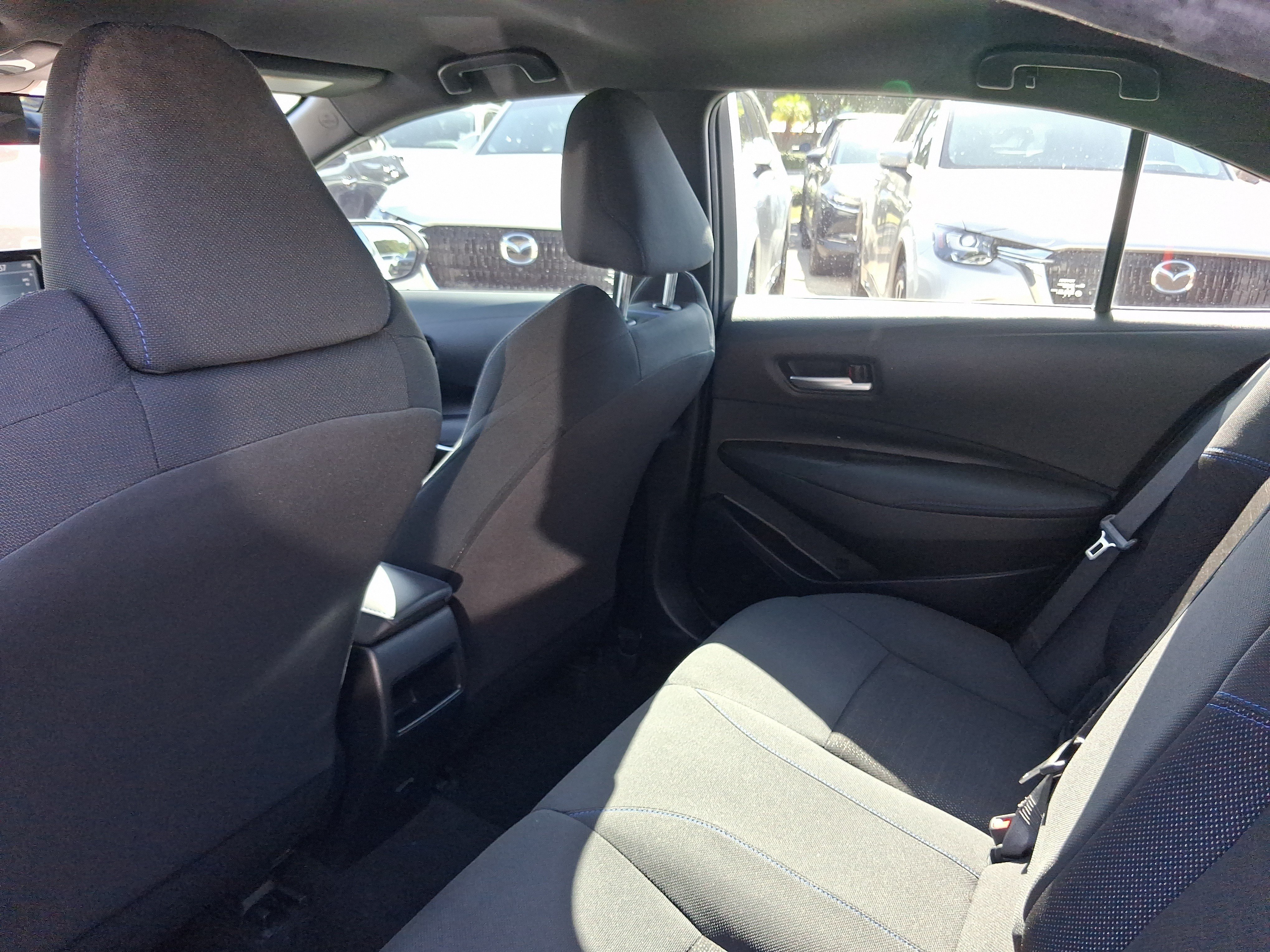 Used 2022 Toyota Corolla SE FWD image 6