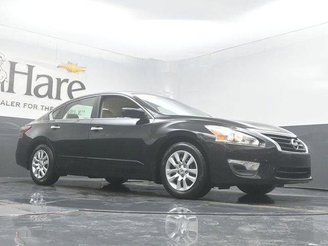 Used 2015 Nissan Altima 2.5 S w/ Power Driver Seat Package FWD image 2