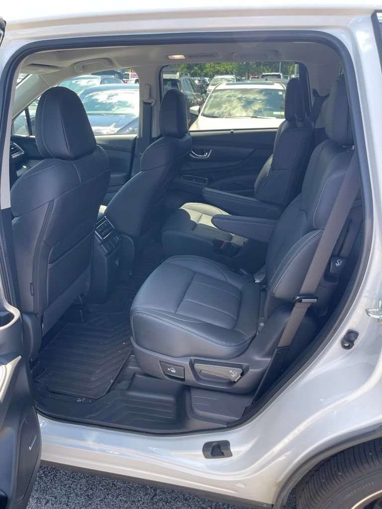 Used 2026 Subaru Ascent Limited AWD/4WD image 8