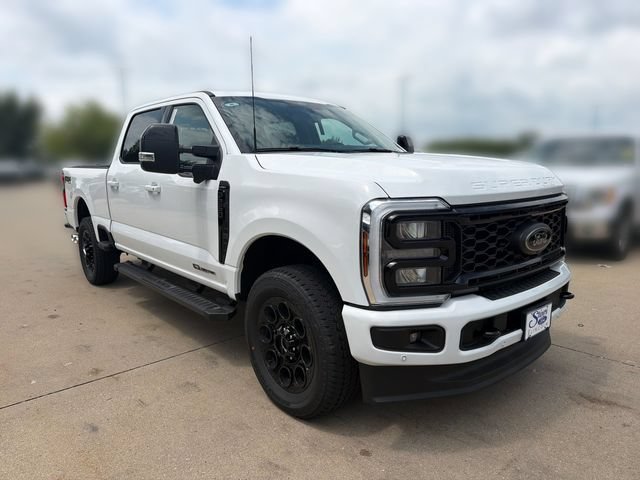 New 2026 Ford F250 Lariat w/ Black Appearance Package AWD/4WD image 3