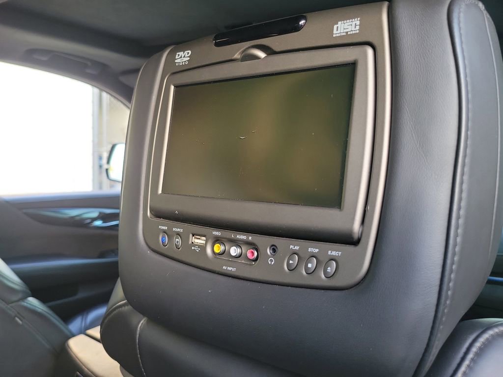 Used 2018 Cadillac Escalade Platinum image 24