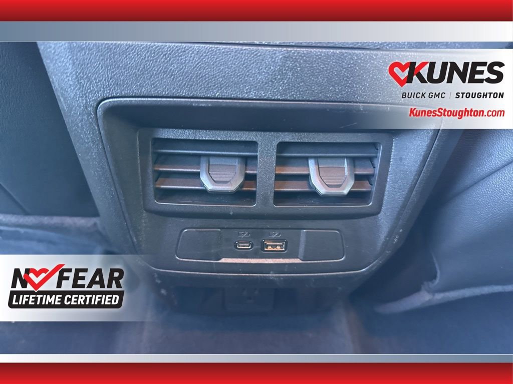 Used 2024 GMC Canyon AT4 image 37