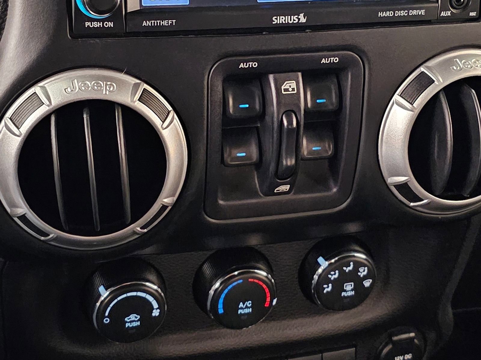 Used 2015 Jeep Wrangler Unlimited Sport image 22