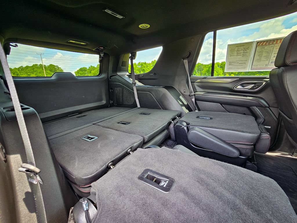 Used 2024 Chevrolet Tahoe RST w/ Luxury Package AWD/4WD image 37
