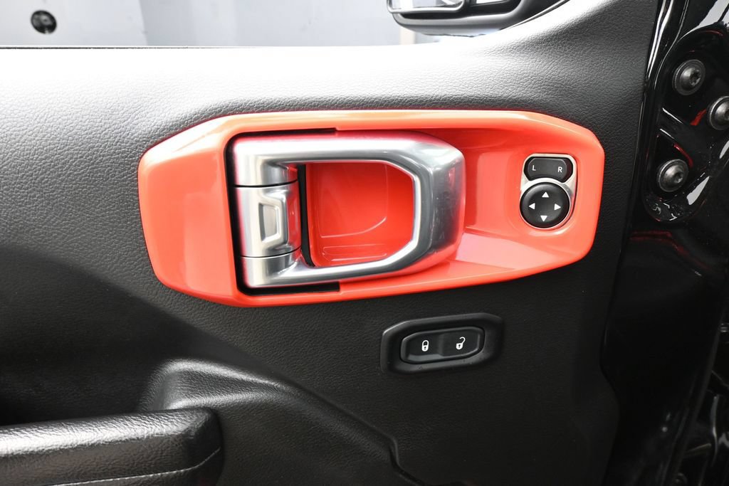 Used 2023 Jeep Gladiator Sport AWD/4WD image 14