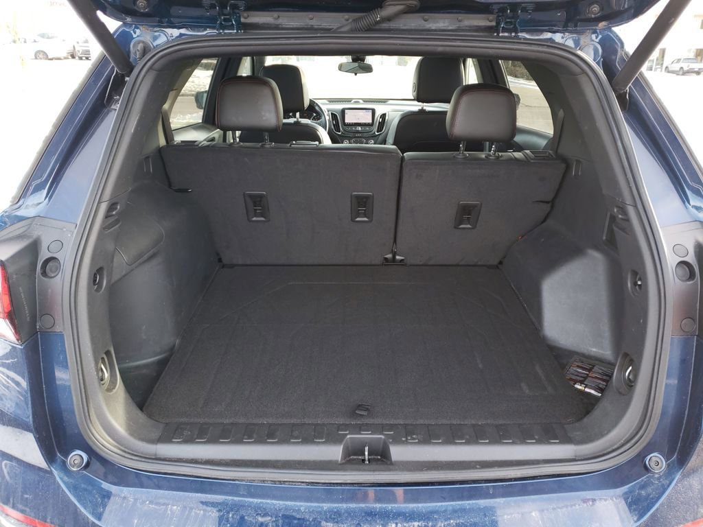 Used 2022 Chevrolet Equinox RS w/ Infotainment Package image 23