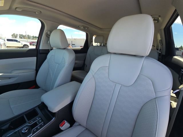 Used 2025 Kia Sorento EX w/ Panoramic Sunroof Package image 25