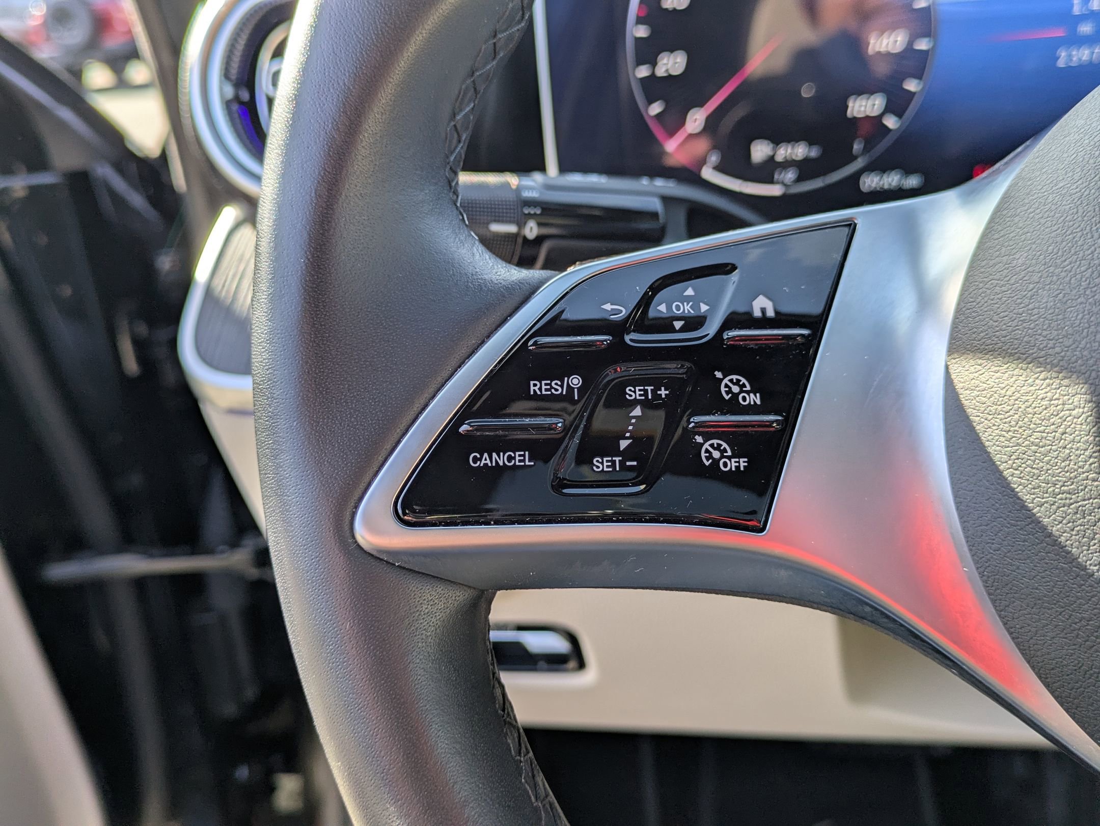 Used 2022 Mercedes-Benz C 300 Sedan image 18