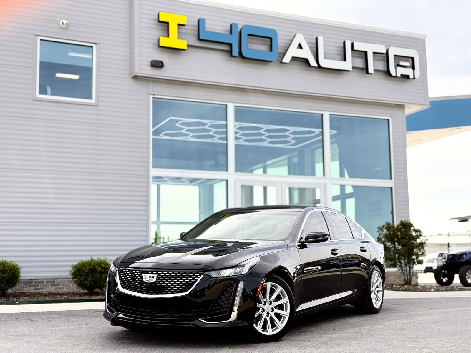 Used 2023 Cadillac CT5 Luxury RWD image 1