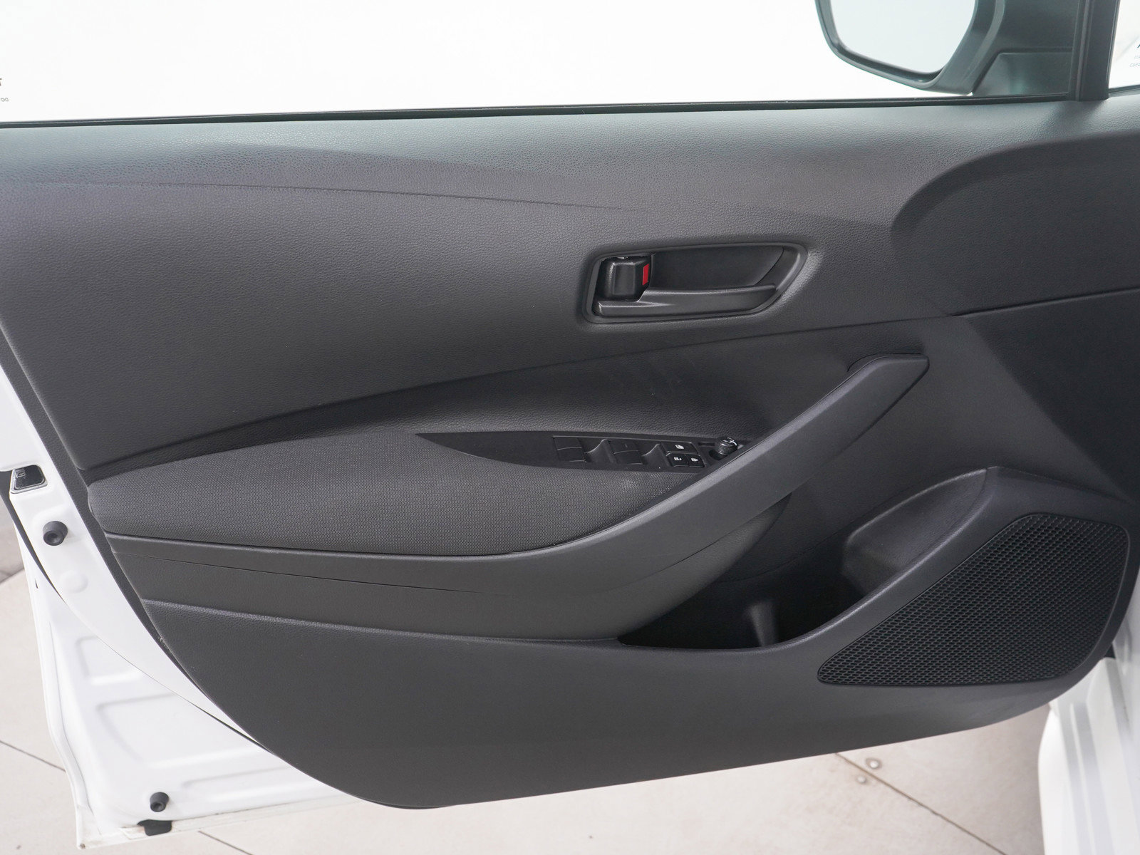 Used 2025 Toyota Corolla LE FWD image 19