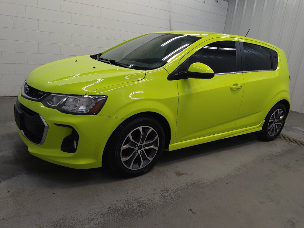 Used 2019 Chevrolet Sonic LT w/ Convenience Package FWD image 2