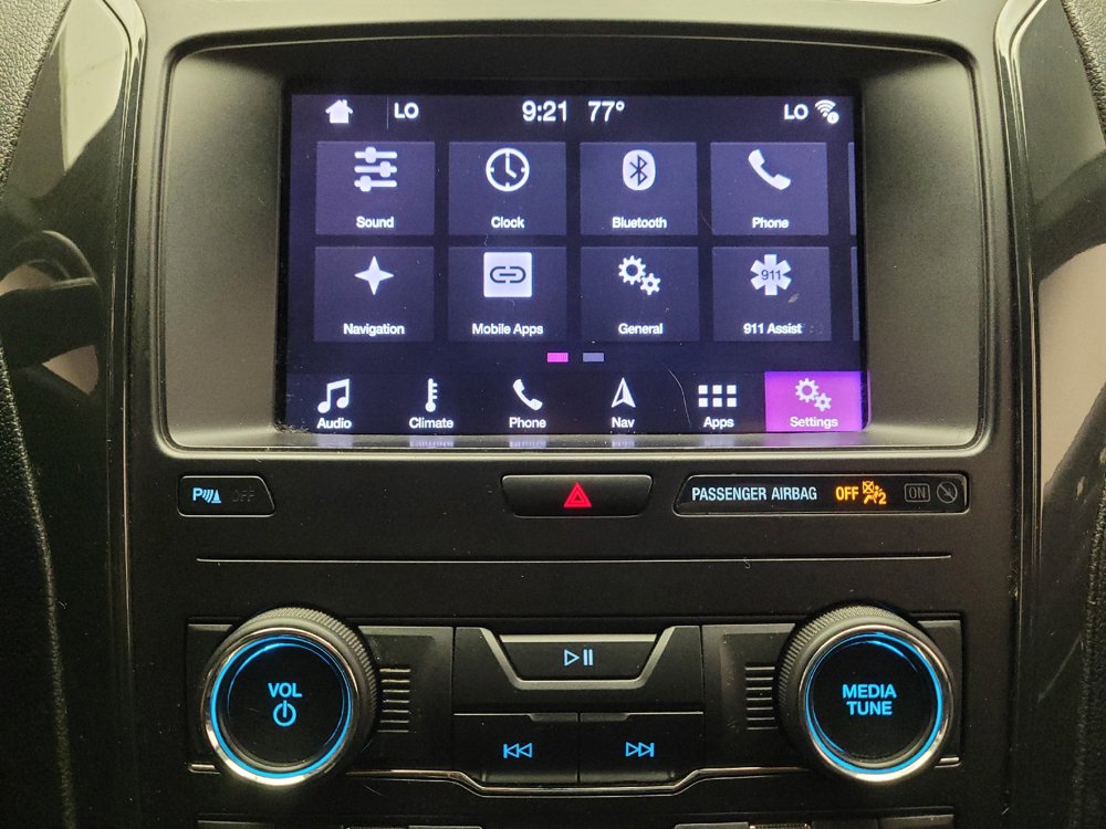 Used 2019 Ford Explorer XLT w/ Equipment Group 202A FWD image 25