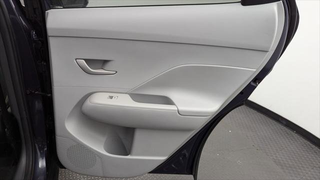 Used 2024 Hyundai Kona SEL image 19