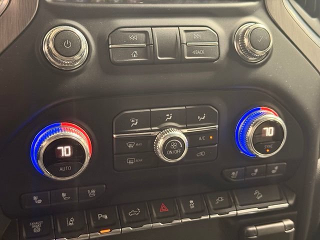 Used 2020 GMC Sierra 2500 Denali w/ Denali Ultimate Package AWD/4WD image 16