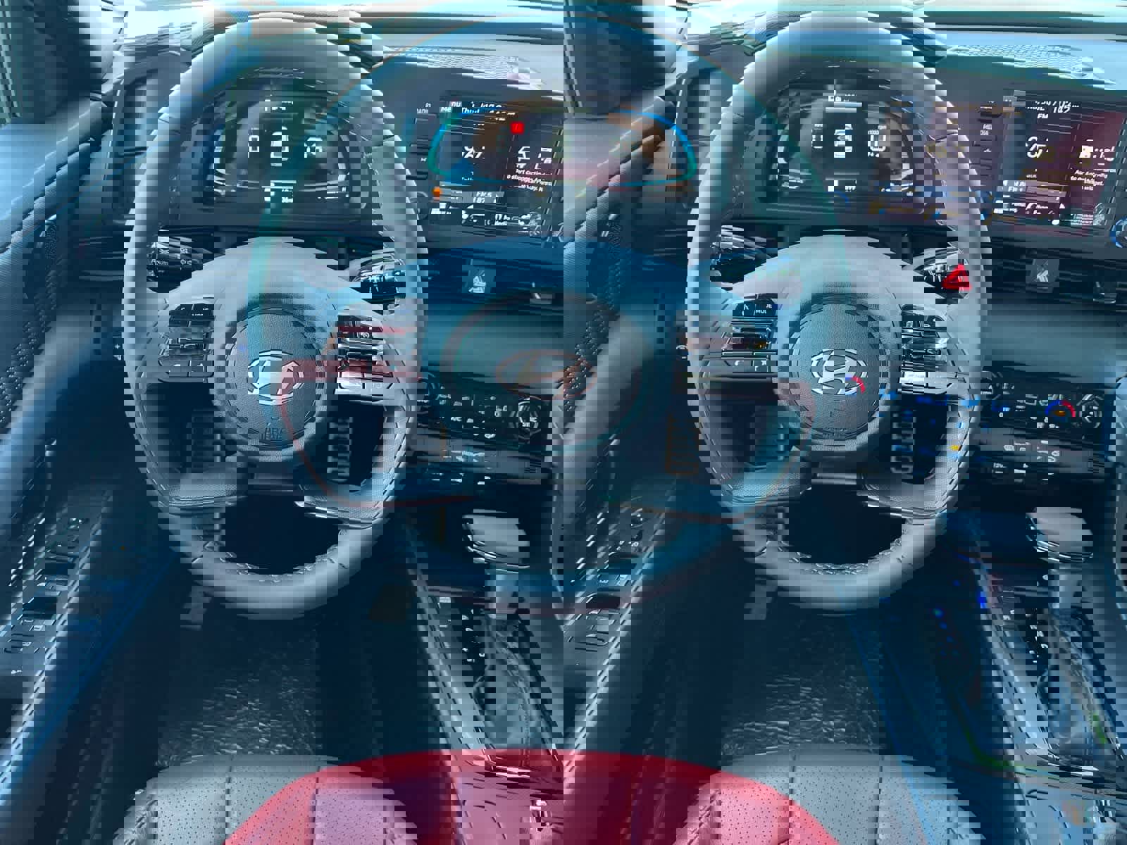 New 2025 Hyundai Elantra Sport image 15