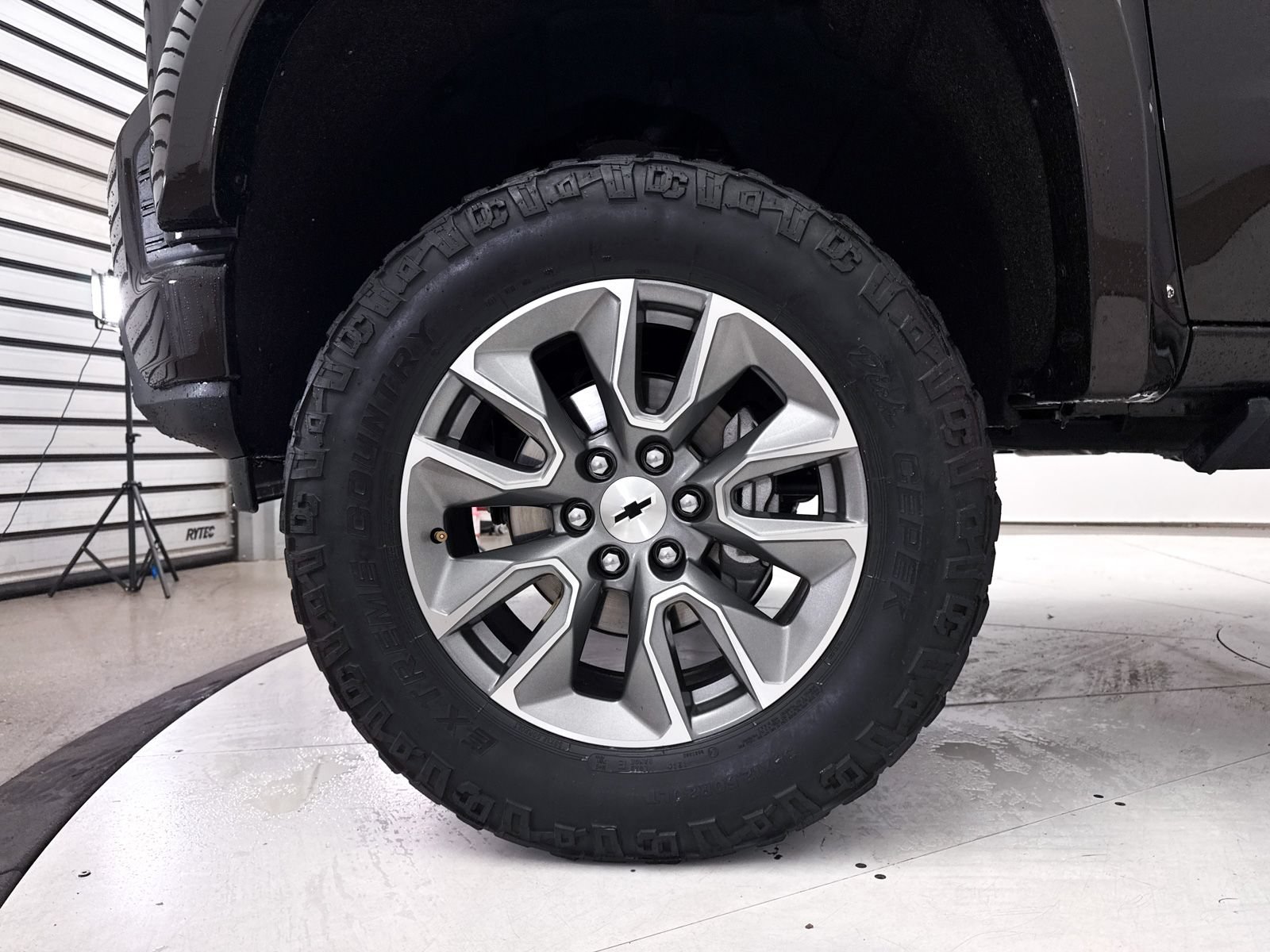 Used 2020 Chevrolet Silverado 1500 RST AWD/4WD image 15