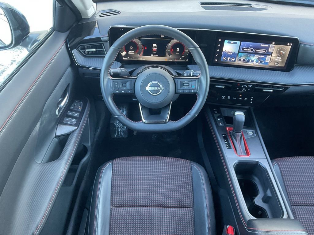 Used 2025 Nissan Kicks SR image 15