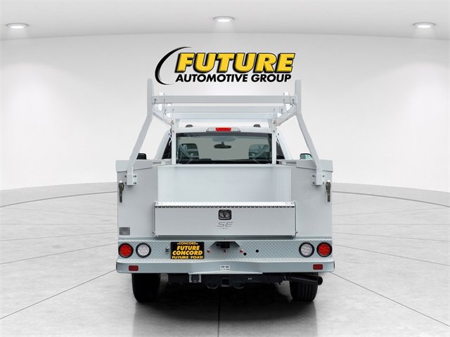 New 2026 Ford F250 XL w/ XL Chrome Package image 4