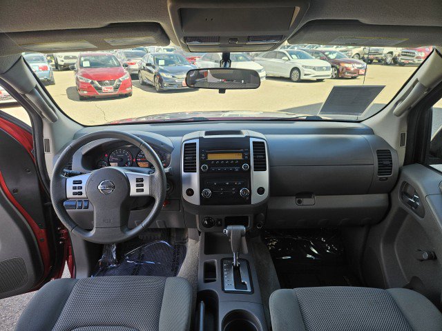 Used 2015 Nissan Frontier S image 19