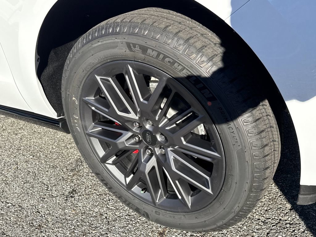 New 2025 Ford Expedition Max Platinum w/ Stealth Performance Package image 12